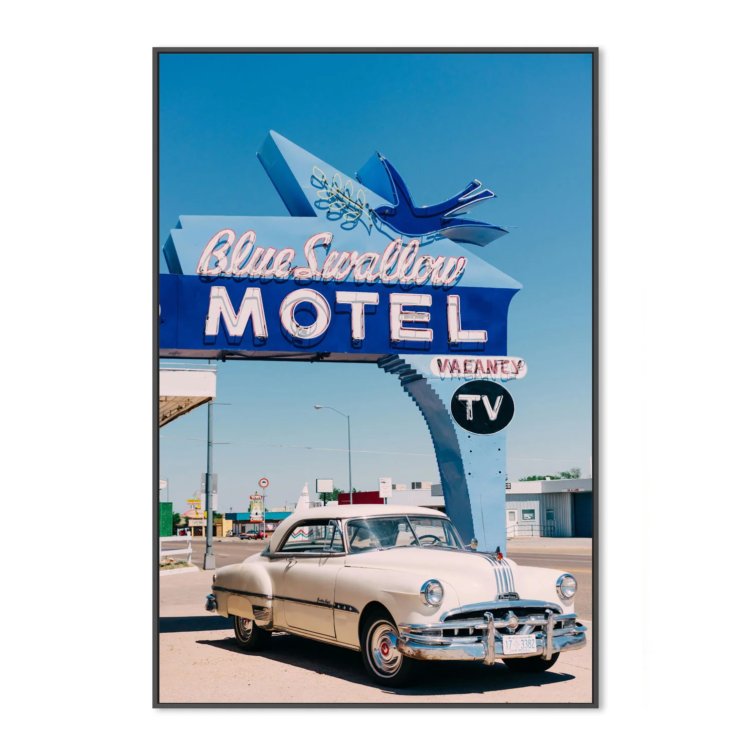 Blue Swallow Motel - Image 3