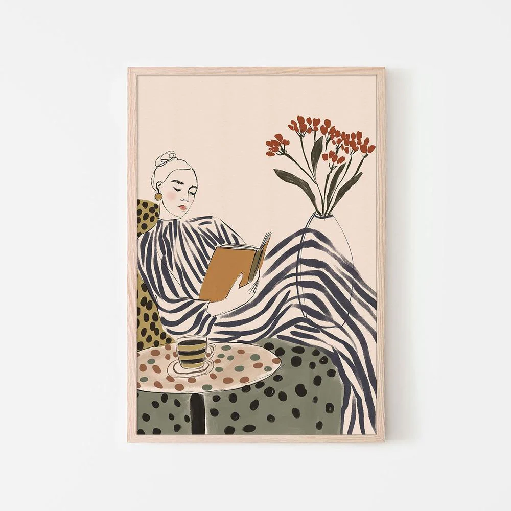 Chic Woman Reading - Image 6
