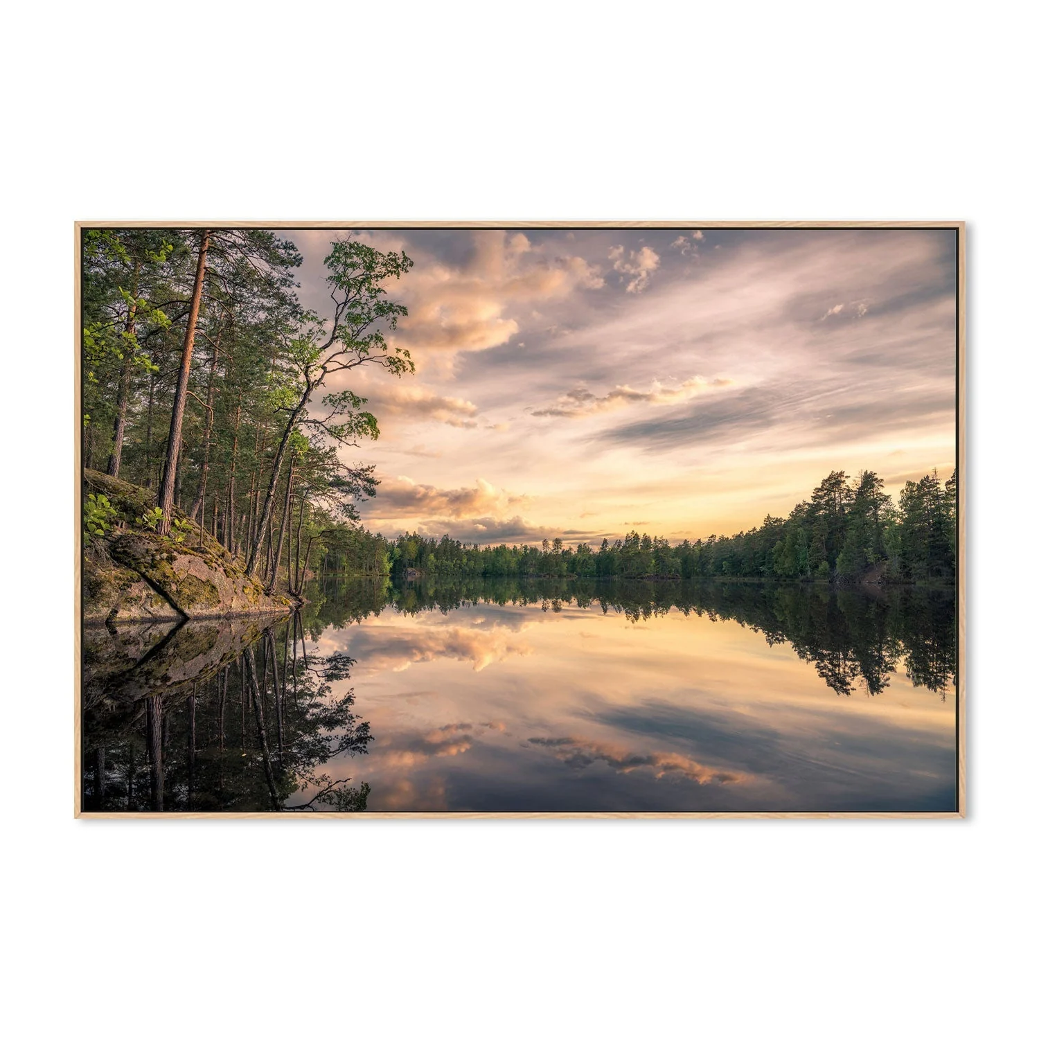 Lake Tarmsjapn, Sweden - Image 4