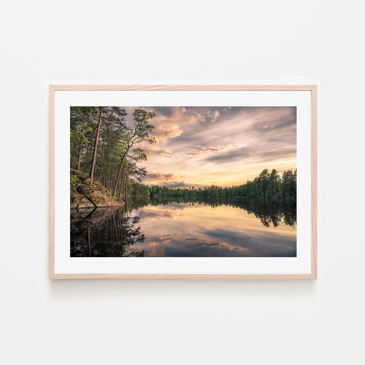 Lake Tarmsjapn, Sweden - Image 6