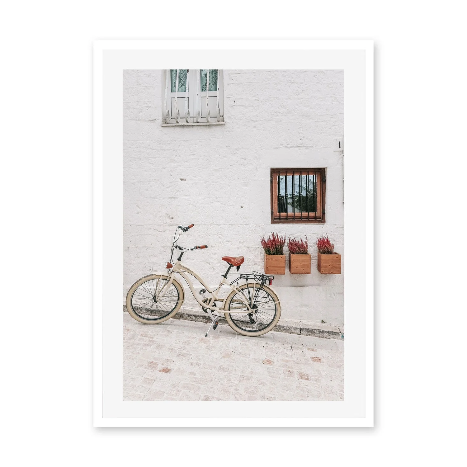 Whitewashed Bicicletta, Puglia, Italy - Image 5